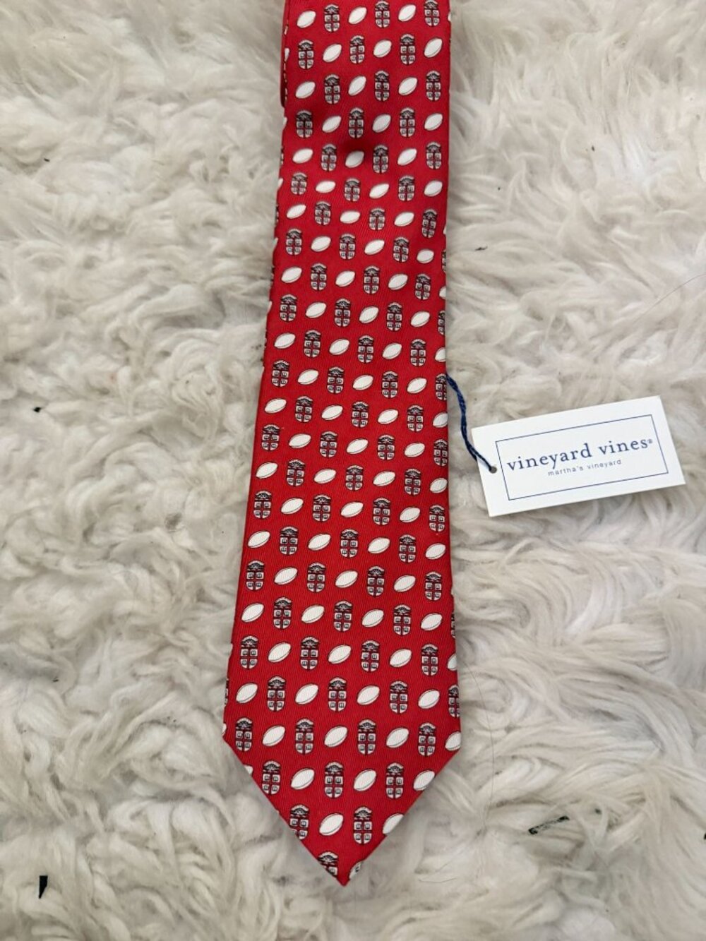 NWT Vineyard Vines Mens Tie Necktie 100% Silk RugbyTheme